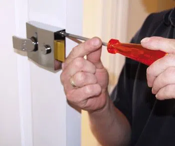 Neighborhood Locksmith Store Glendale, AZ 623-518-1106 - lock-locksmith